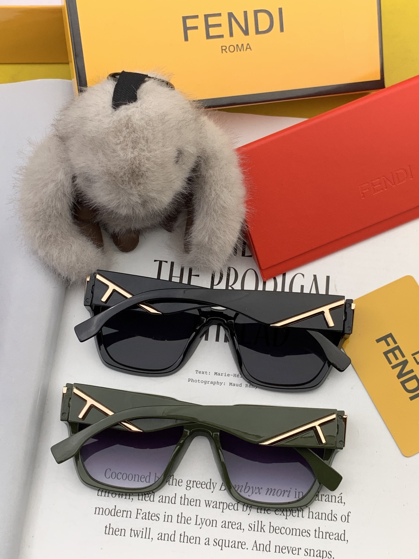 Fendi Sunglasses thumbnail 7