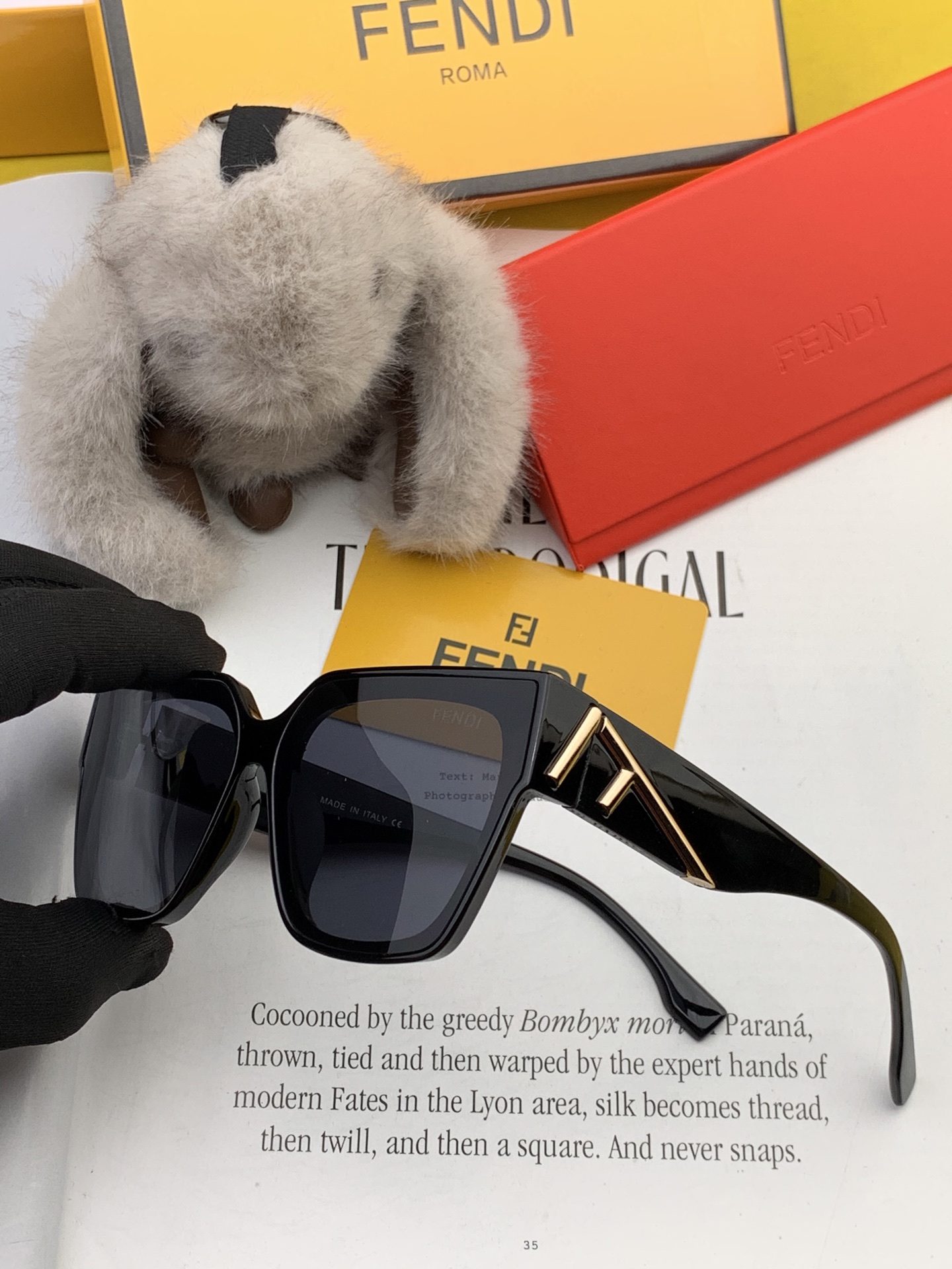 Fendi Sunglasses thumbnail 4