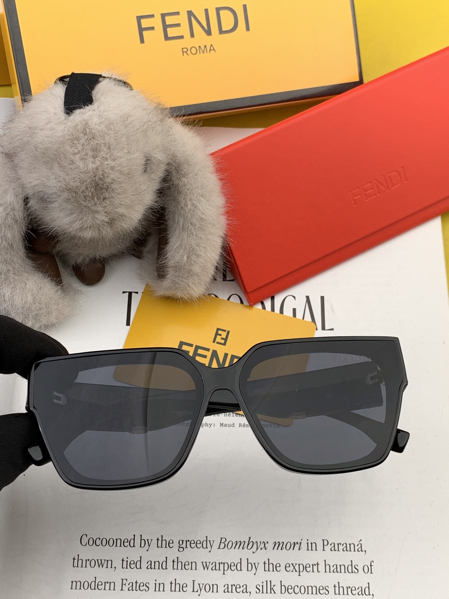 Fendi Sunglasses thumbnail 2