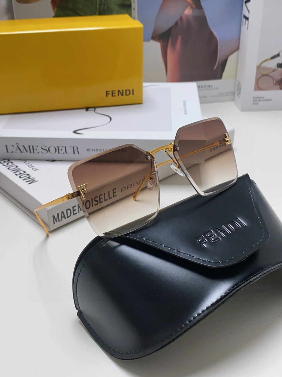 Fendi FE4082US Sunglasses thumbnail 11