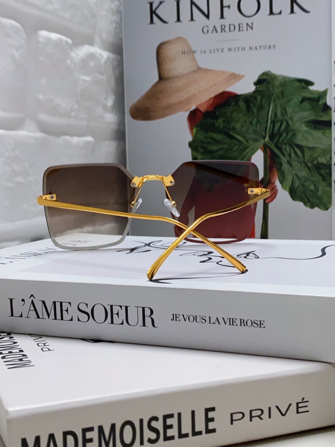 Fendi FE4082US Sunglasses thumbnail 6