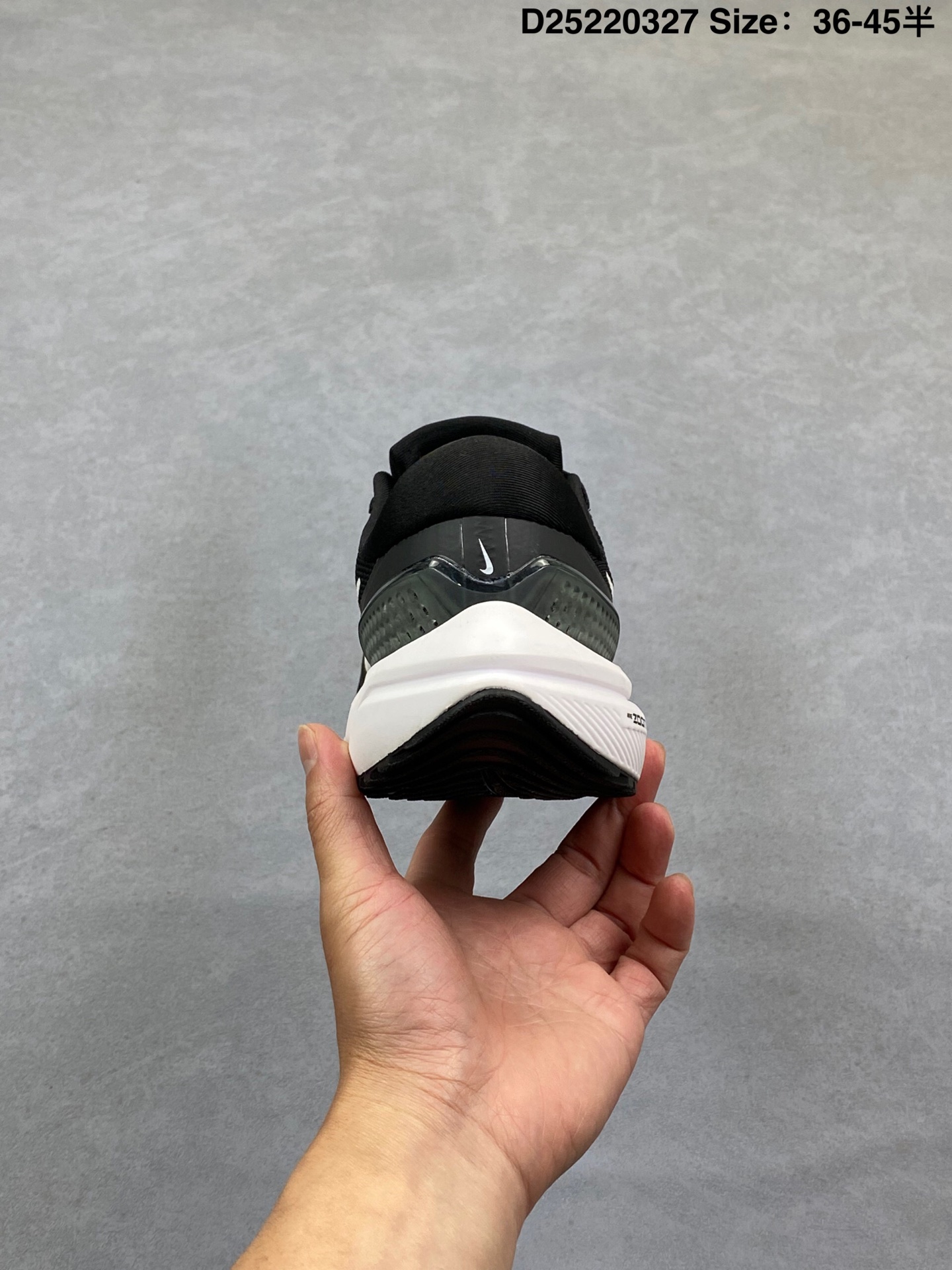 Nike Air Zoom Vomero 16 Running Shoes thumbnail 7