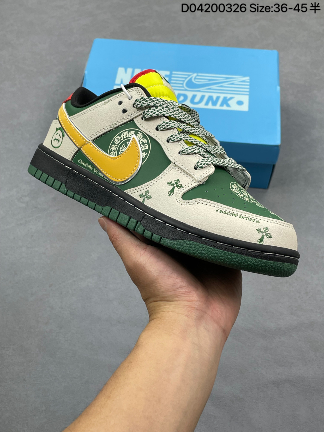 Nike SB Dunk Low Customized Sneakers thumbnail 2
