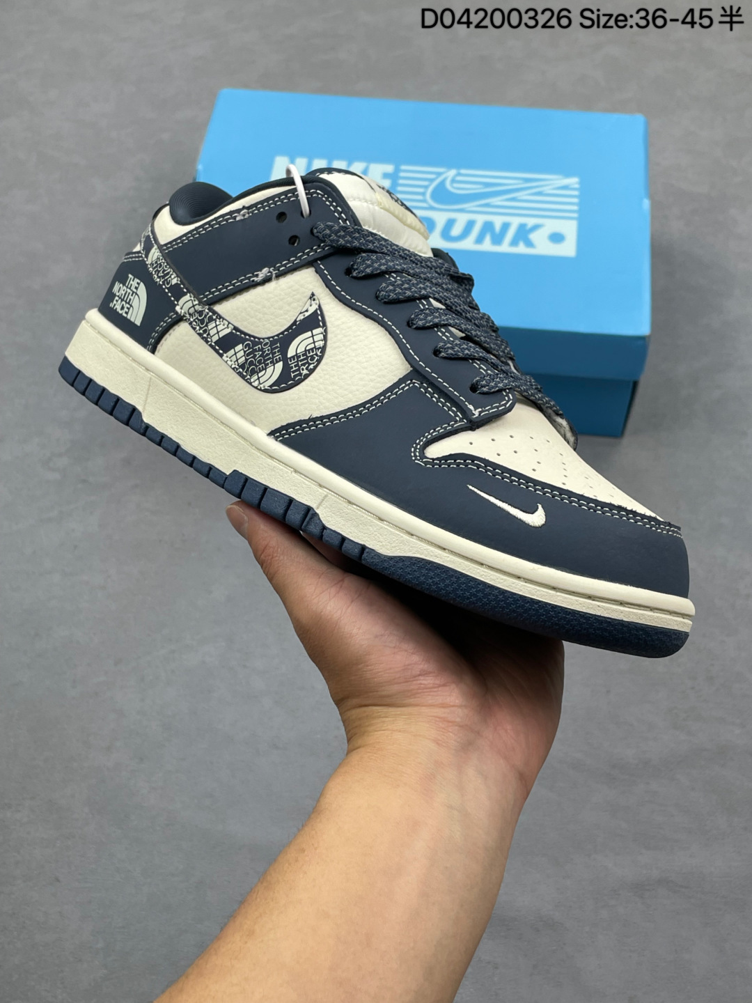 Nike SB Dunk Low Customized Sneakers thumbnail 4
