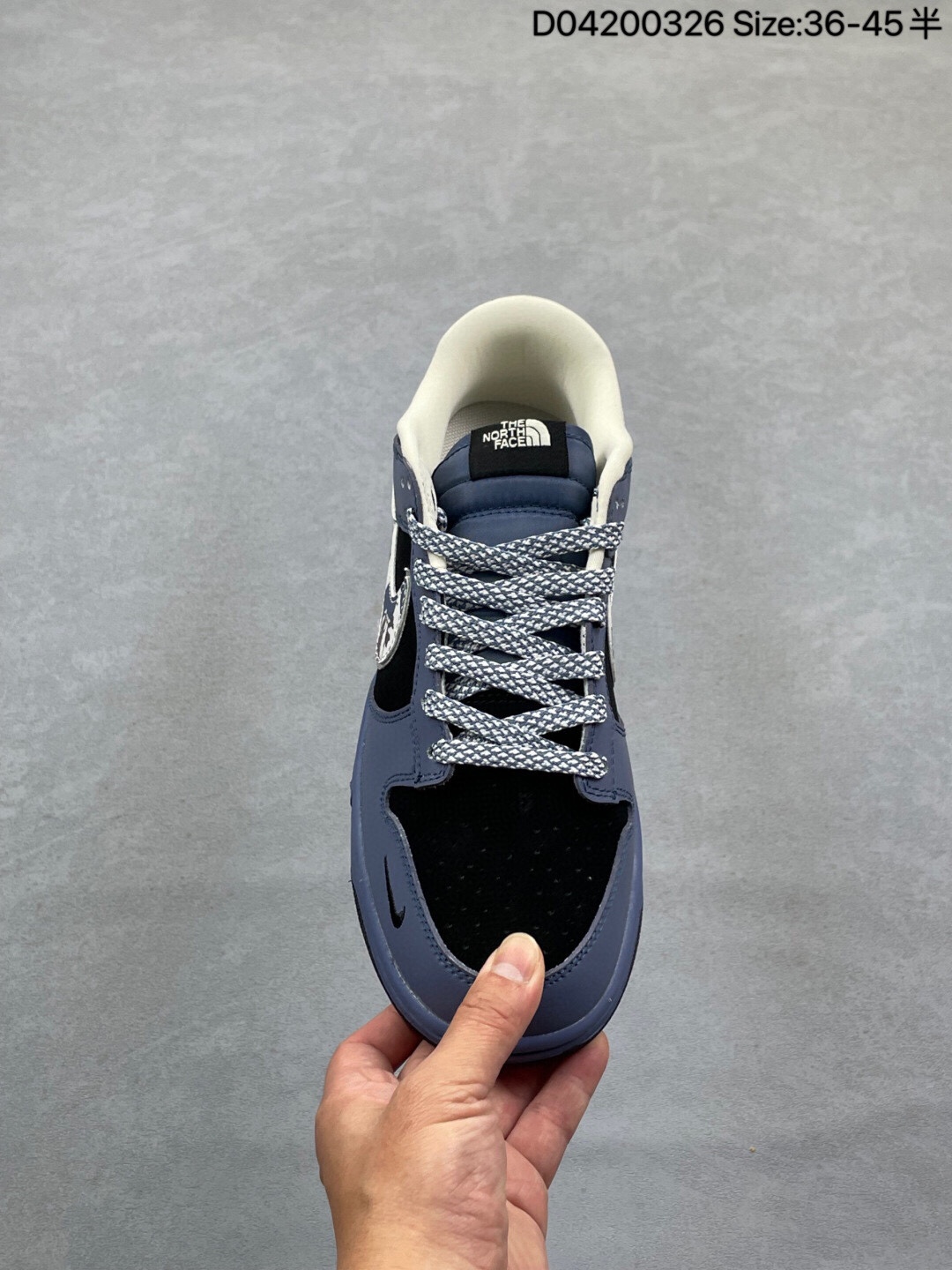 Nike SB Dunk Low Customized Sneakers thumbnail 7