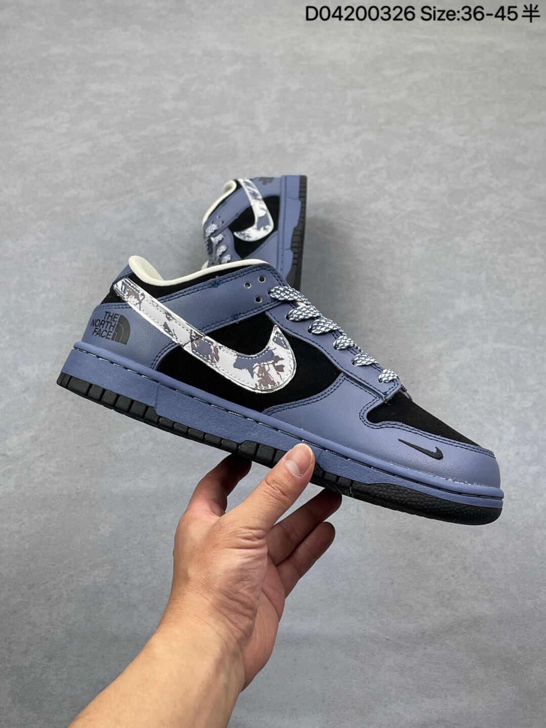Nike SB Dunk Low Customized Sneakers thumbnail 10