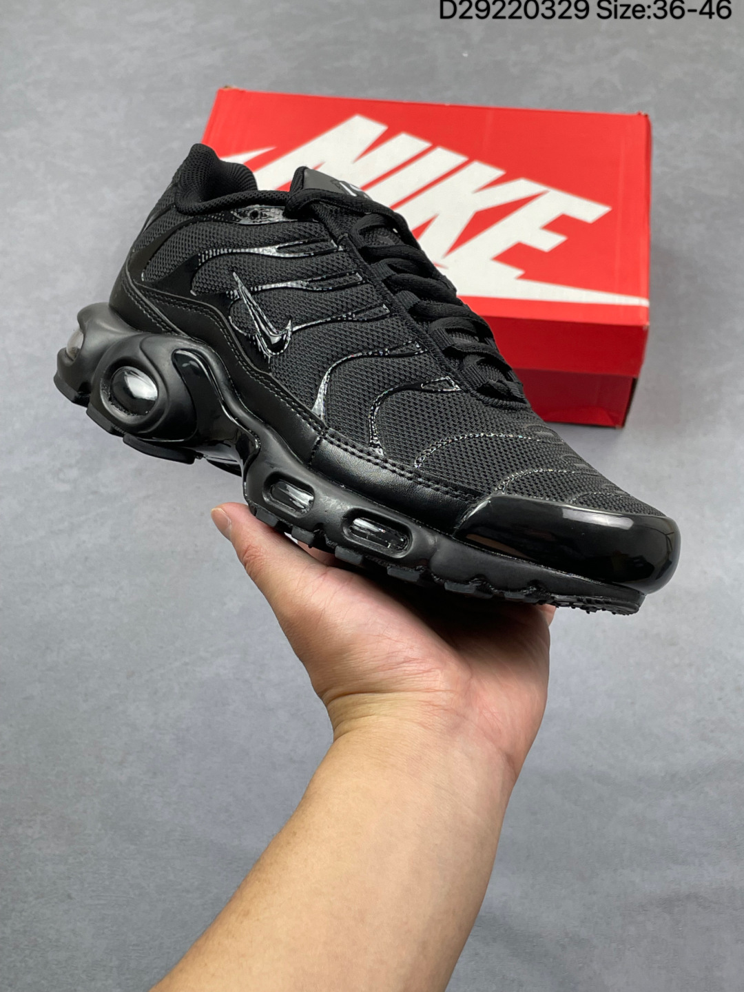 Nike Air Max Plus TN Ultra Sneakers