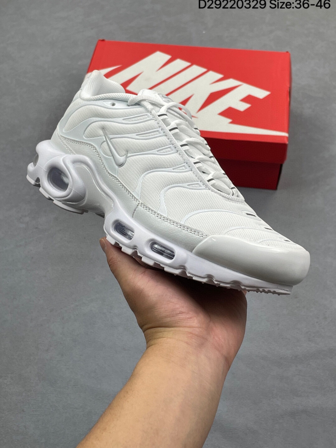 Nike Air Max Plus TN Ultra Sneakers thumbnail 4