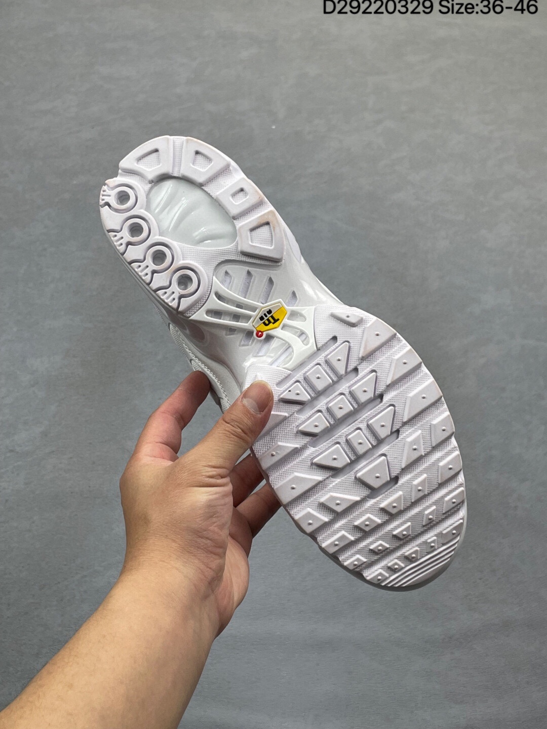Nike Air Max Plus TN Ultra Sneakers thumbnail 8