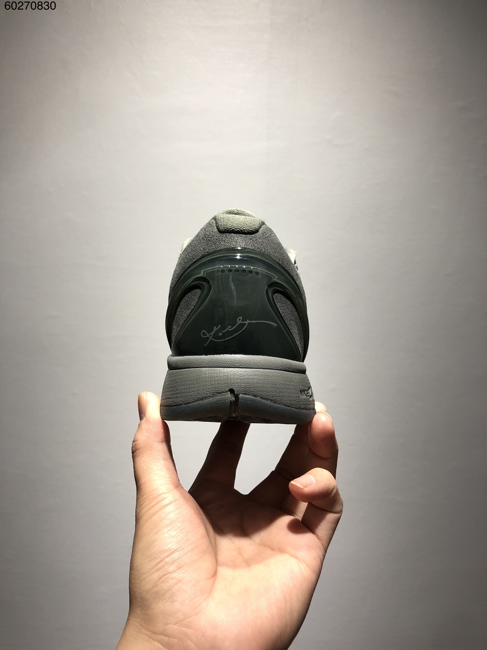 Nike Kobe 6 "Fade to Black" Basketball Shoes thumbnail 3