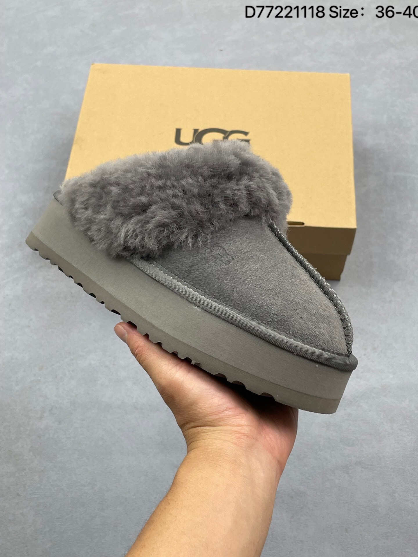 UGG snow boots thumbnail 4